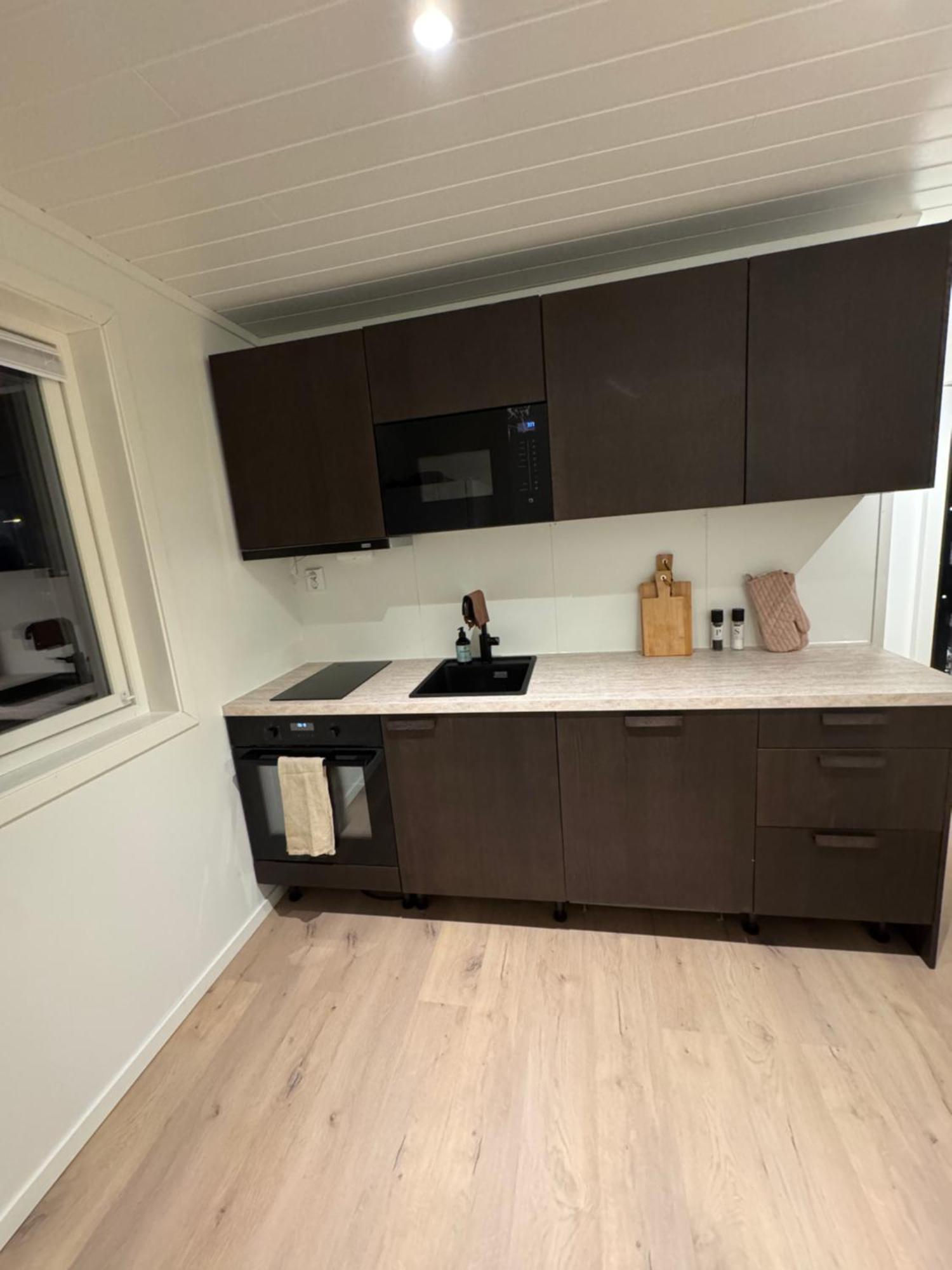 Apartment Hybelleilighet I Flott Endegate *